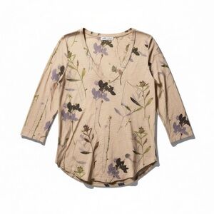 Anthropologie T.la Women beige floral tee top v-neck 3/4 Sleeve Size Small